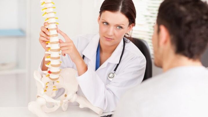 Doktori smatraju da je osteohondroza uobičajena patologija kralježnice koja zahtijeva liječenje. 
